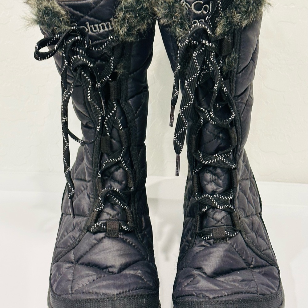 Columbia Women's Black Quilted Fur-Lined waterproof Boots